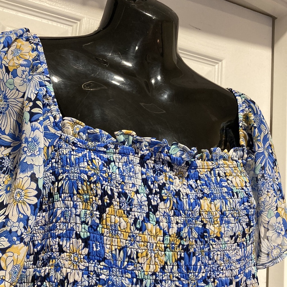 NWOT - ASTR THE LABEL January Floral-Print Flutter Sleeve Crop Top - Sz L - Picture 12 of 16